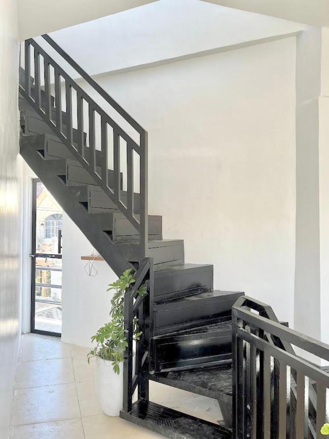 New Modern Home Near Airport, Beach And Fast Wi-Fi Sudtungan 외부 사진